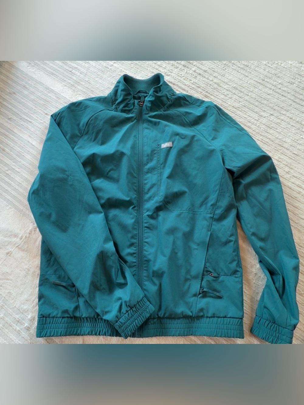 men’s figs scrub jacket